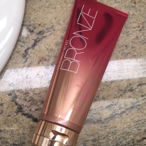 New VS Bronze Shimmer lotion
